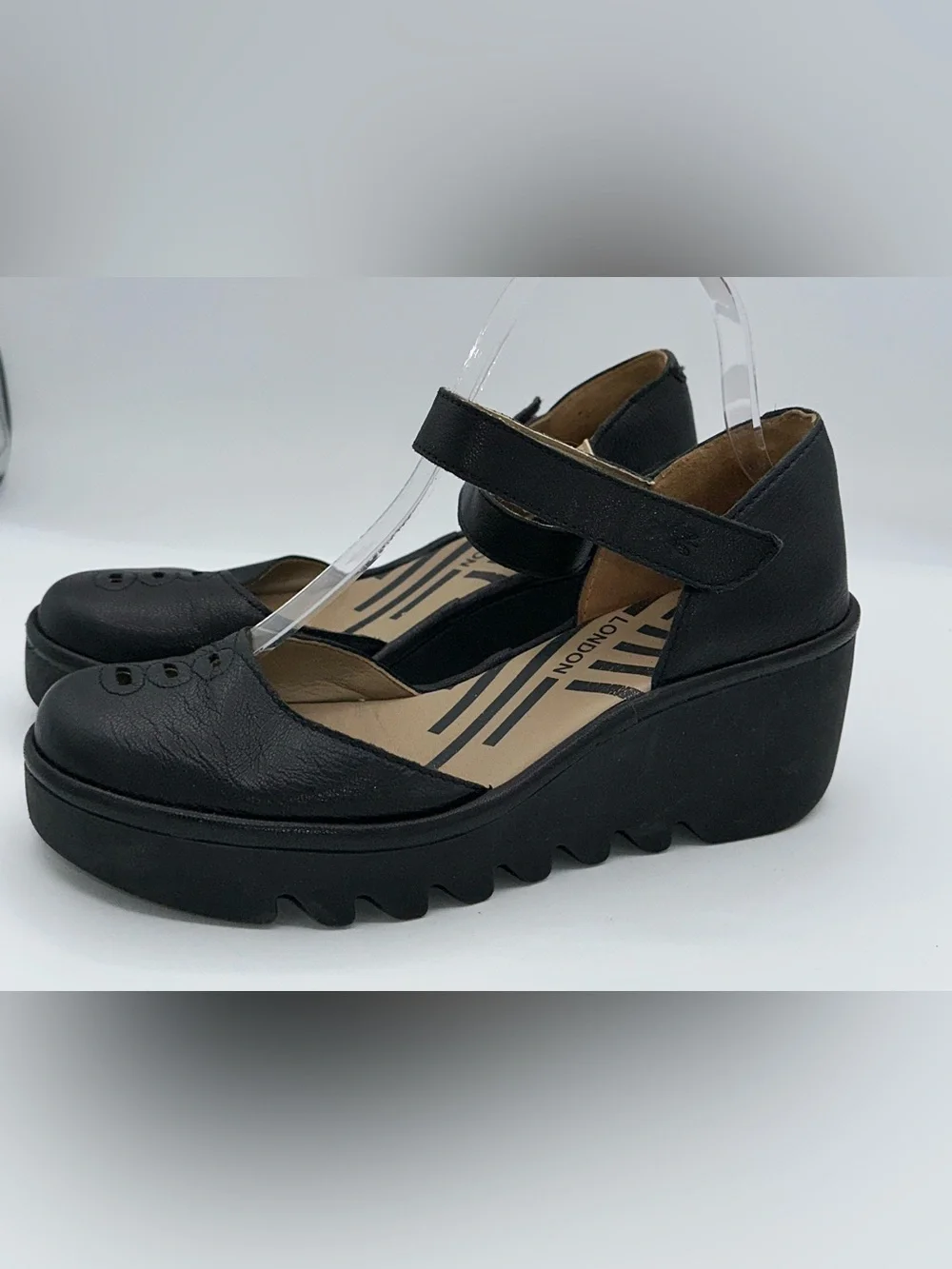 Fly London BISO305FLY Leather Wedge Sandals Black Leather Shoes Strap Sz 38 AA28